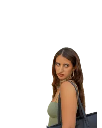 Chloé, UX/UI Designer at Swellr